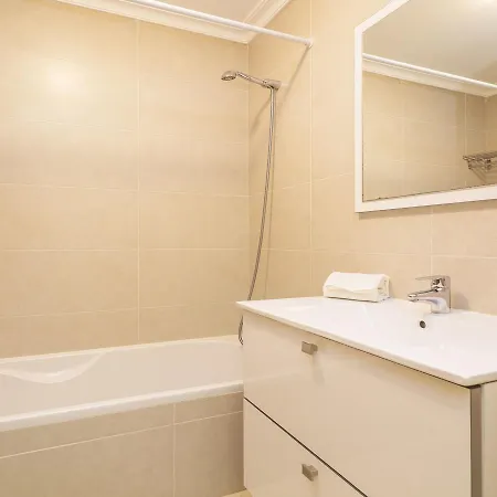 شقة Apt/t1 Vista Mar E Piscina 1 R/ch C *